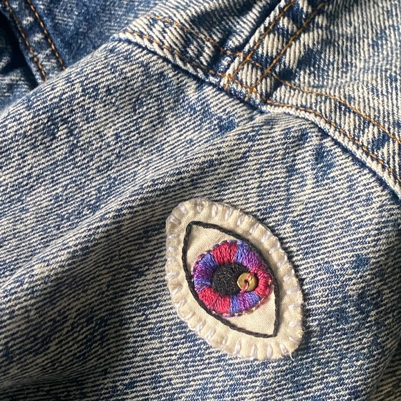 Vintage acid wash levi’s denim jean jacket medium EUC embellished retro 80s - Picture 4 of 6